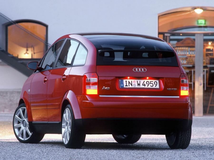  Audi A2 1.6 FSI 2002 года  (WW) (фото 10 из 16)